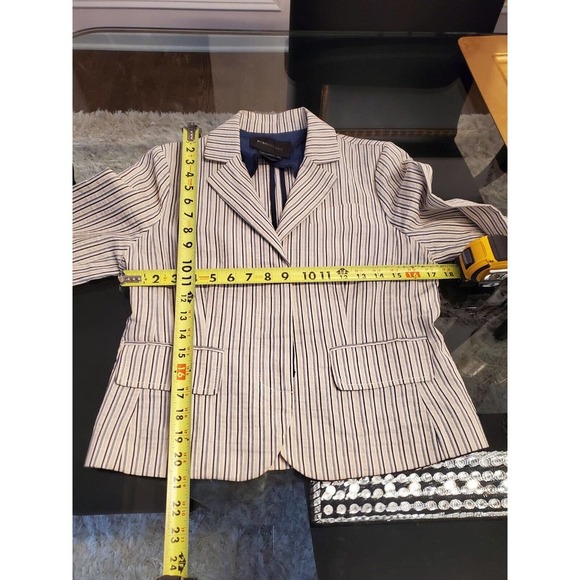 BCBGMaxazria Women's Striped Cotton Long Sleeve Single Breasted Fitted Blazer M - Picture 11 of 11
